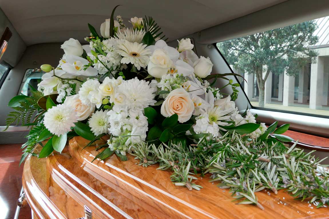 Blumen_fuer_jeden_Anlass_Trauerfloristik_Muenchen